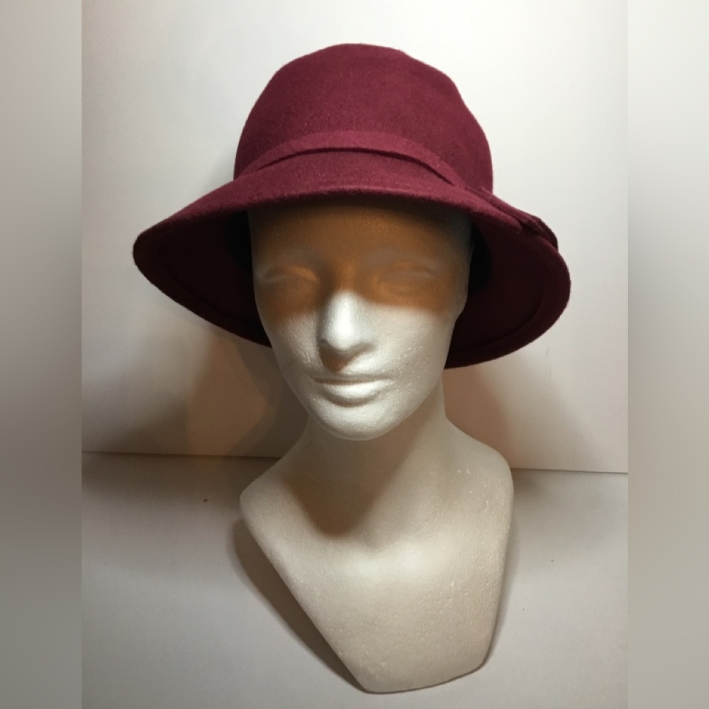 Chico’s Women’s Burgandy 100% Wool Cloche Hat One Size Fits All NWT